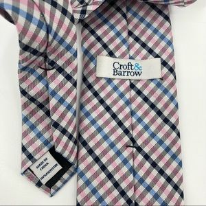 NEW! Croft & Barrow Pink and Blue Stripe Tie
